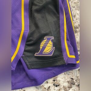 Jordan NBA Los Angeles Lakers Statement Edition Swingman Dri-FIT Shorts